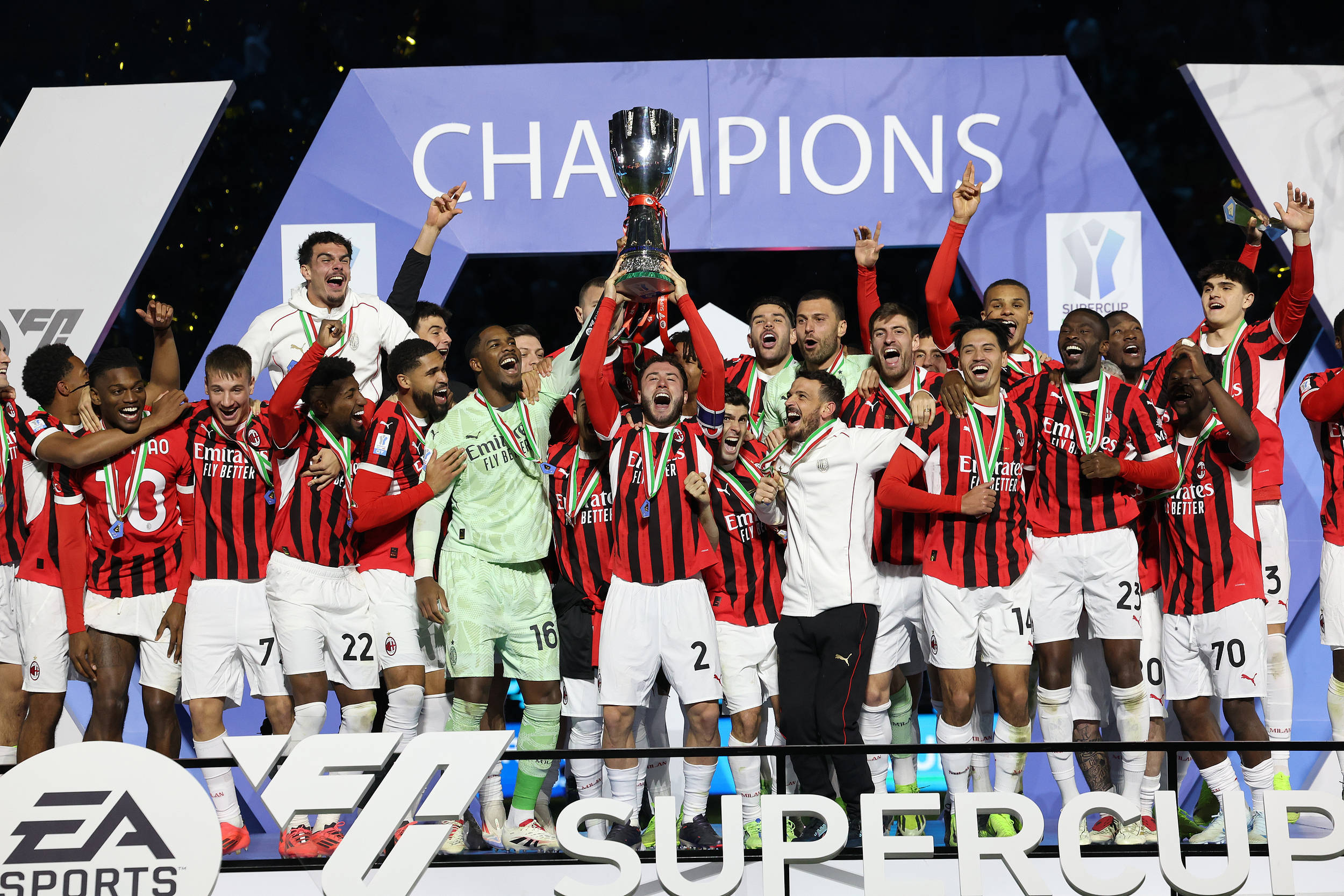 开云APP-令人赞叹！国际赛事中一支球队的出色发挥