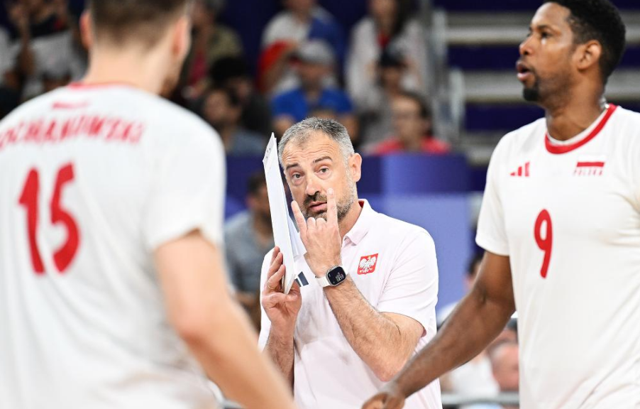 开云体育平台APP-波兰队表现出色，成功挺进欧国联半决赛