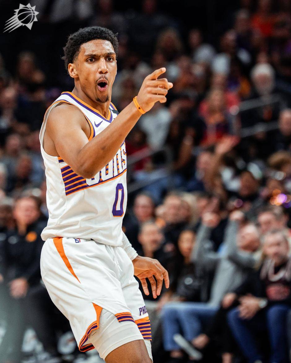 太阳新星勇夺胜利,布克表现不俗的简单介绍 太阳新星勇夺胜利,布克表现不俗的简单介绍