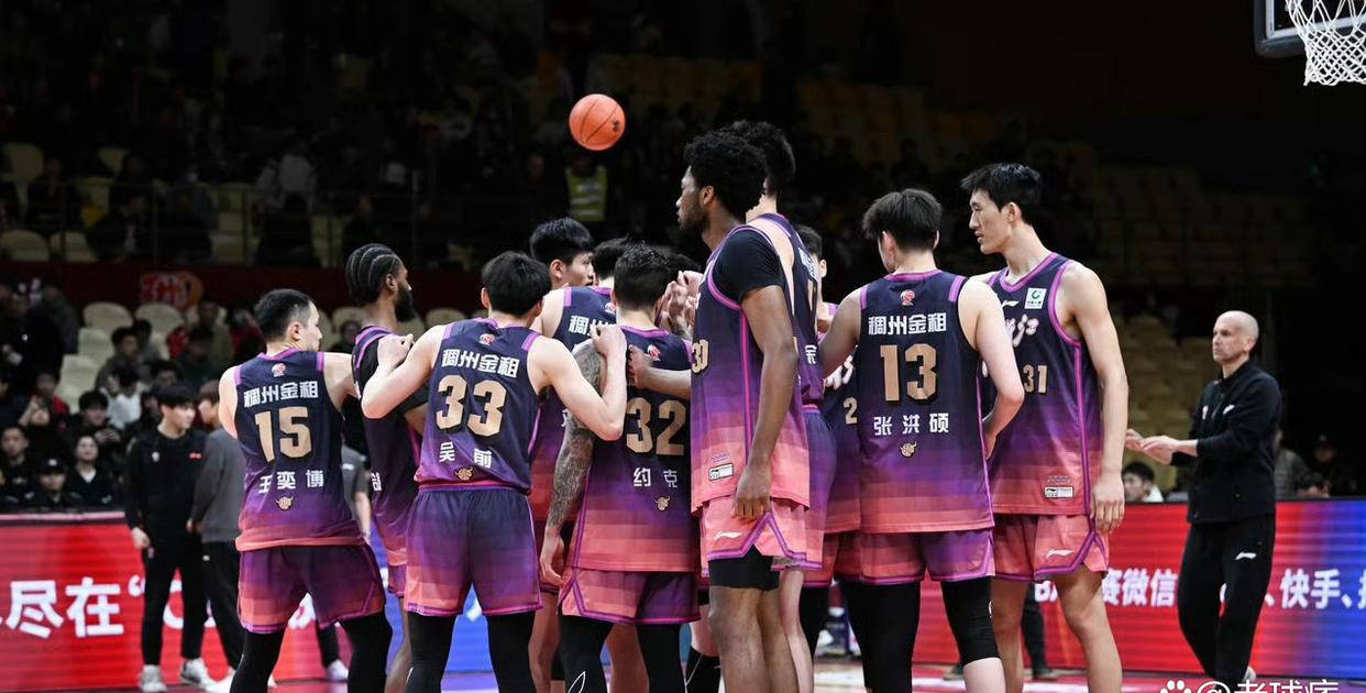 篮网队员合作默契,季后赛席位已近在咫尺的简单介绍 篮网队员合作默契,季后赛席位已近在咫尺的简单介绍