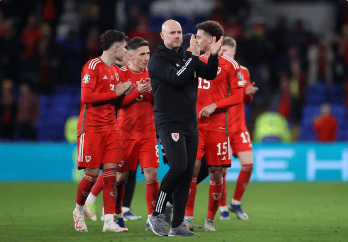 开云体育app-欧预赛多面手对阵，心有灵犀一拍两敌慌的简单介绍