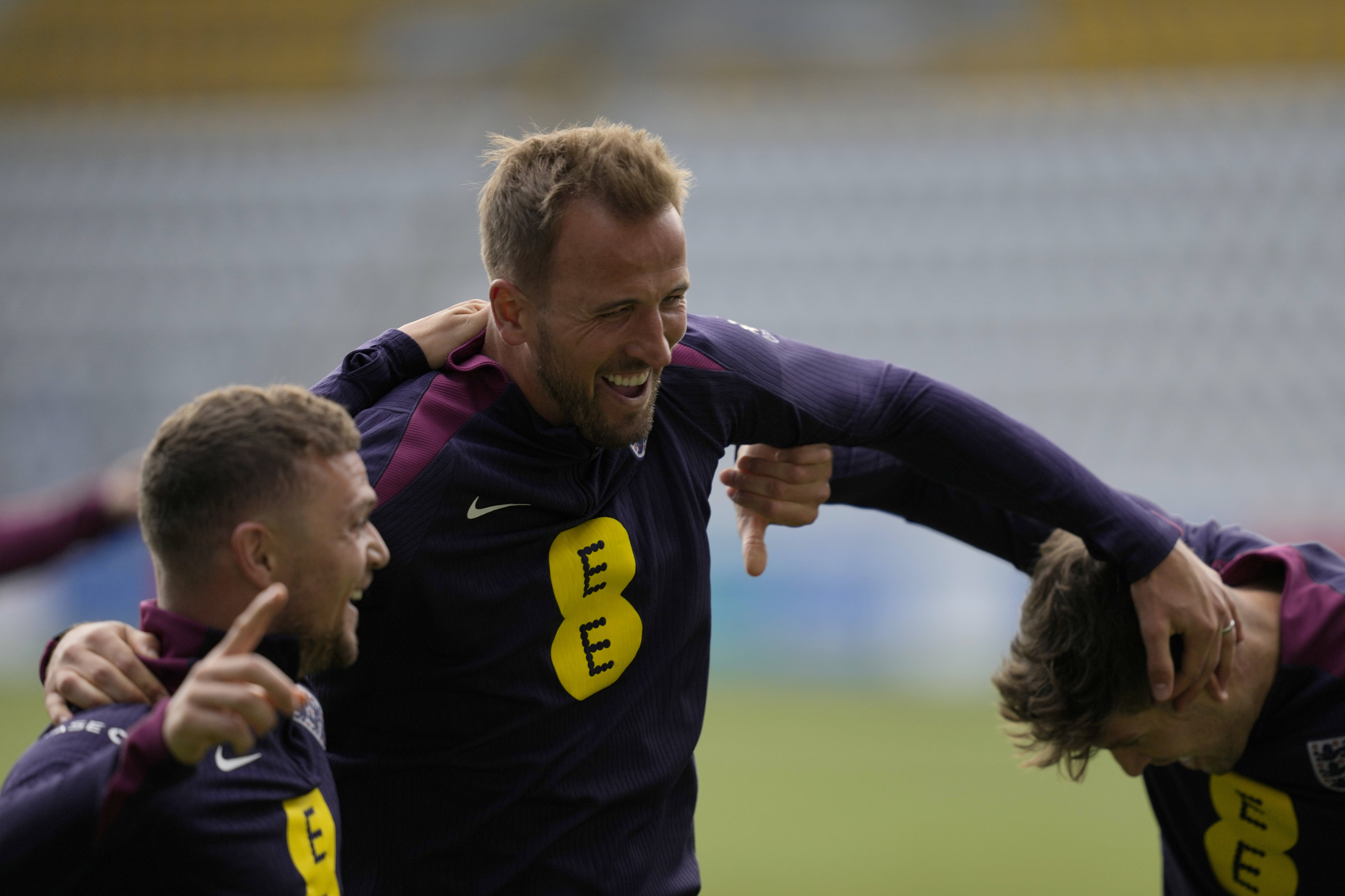 英格兰队大踏步前进，闯入欧洲足球决赛殿堂