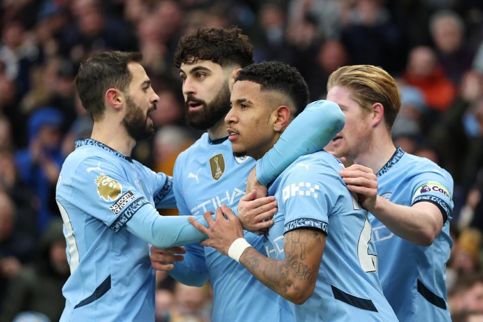 开云下载-曼城客场大胜狼队，取得连胜