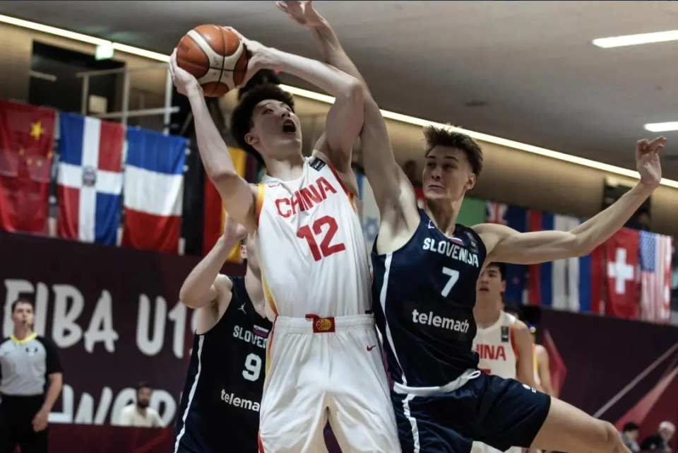 关于澳大利亚男篮击败斯洛文尼亚队,跻身篮球世界前十的信息 关于澳大利亚男篮击败斯洛文尼亚队,跻身篮球世界前十的信息