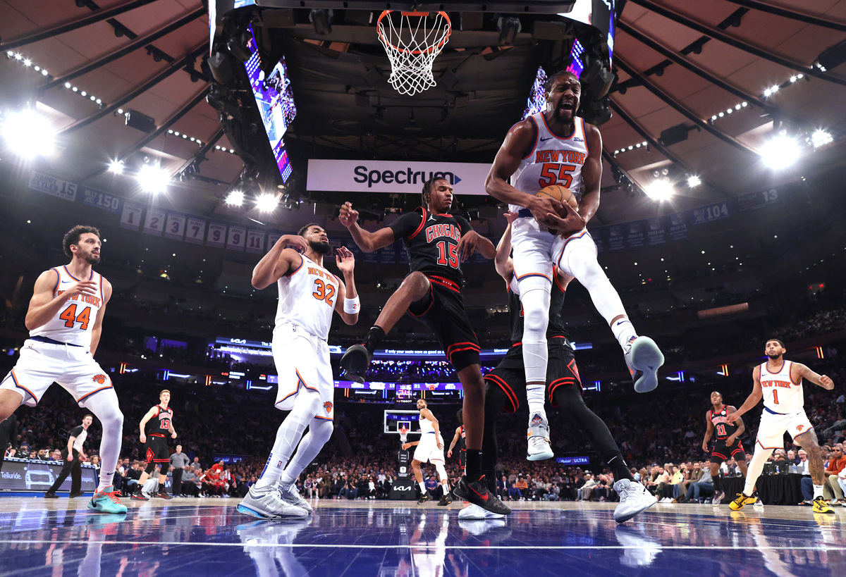 活塞队险胜骑士队，终场前关键罚球得手