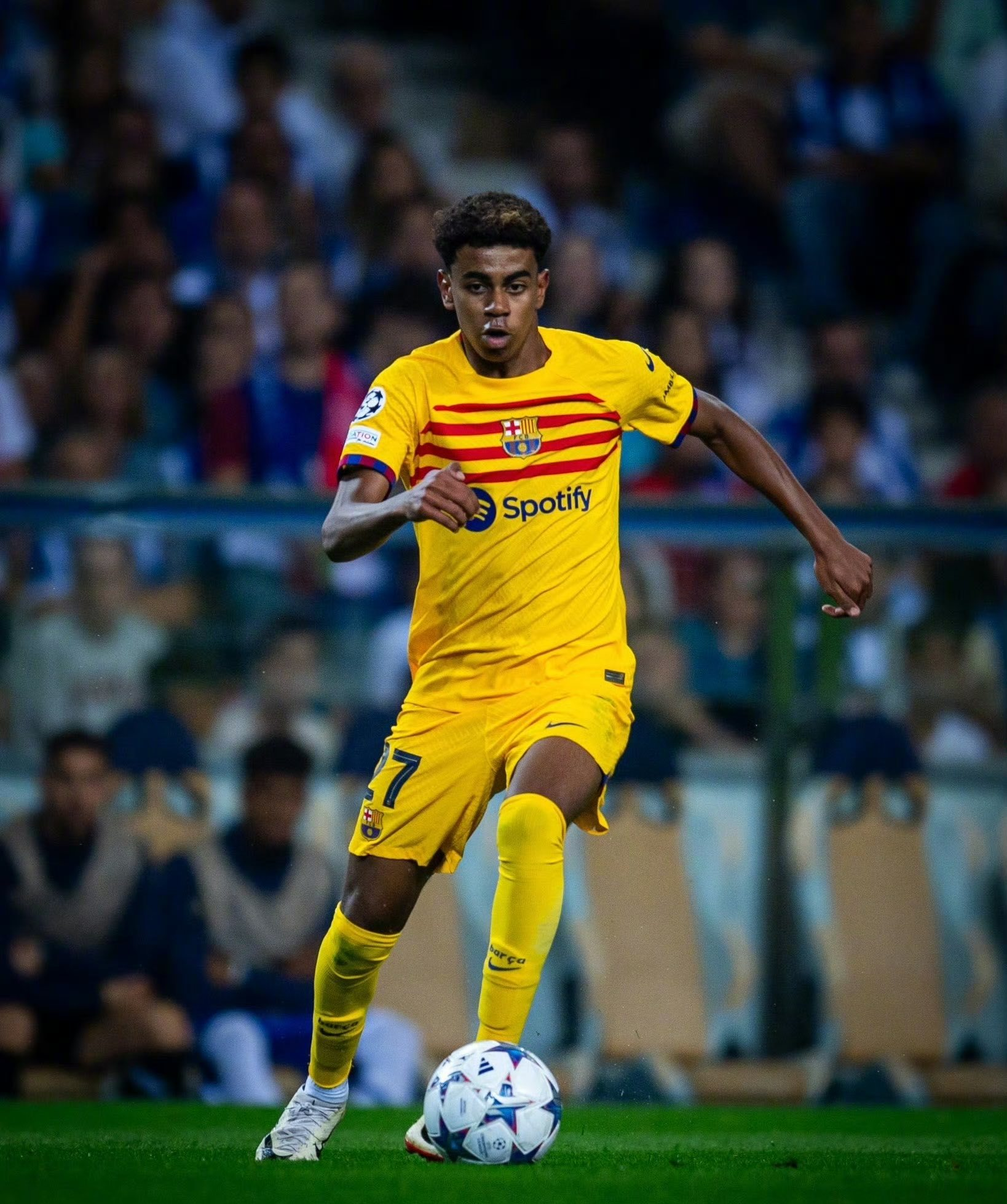 开云体育入口-巴萨凯旋归来胜利场上拒不放手