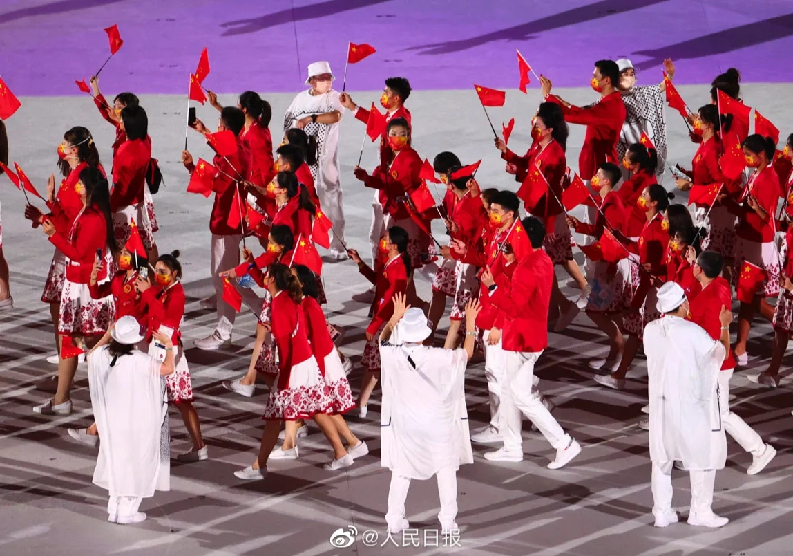 泰国队员斗志昂扬,拼搏赛场烽烟的简单介绍 泰国队员斗志昂扬,拼搏赛场烽烟的简单介绍