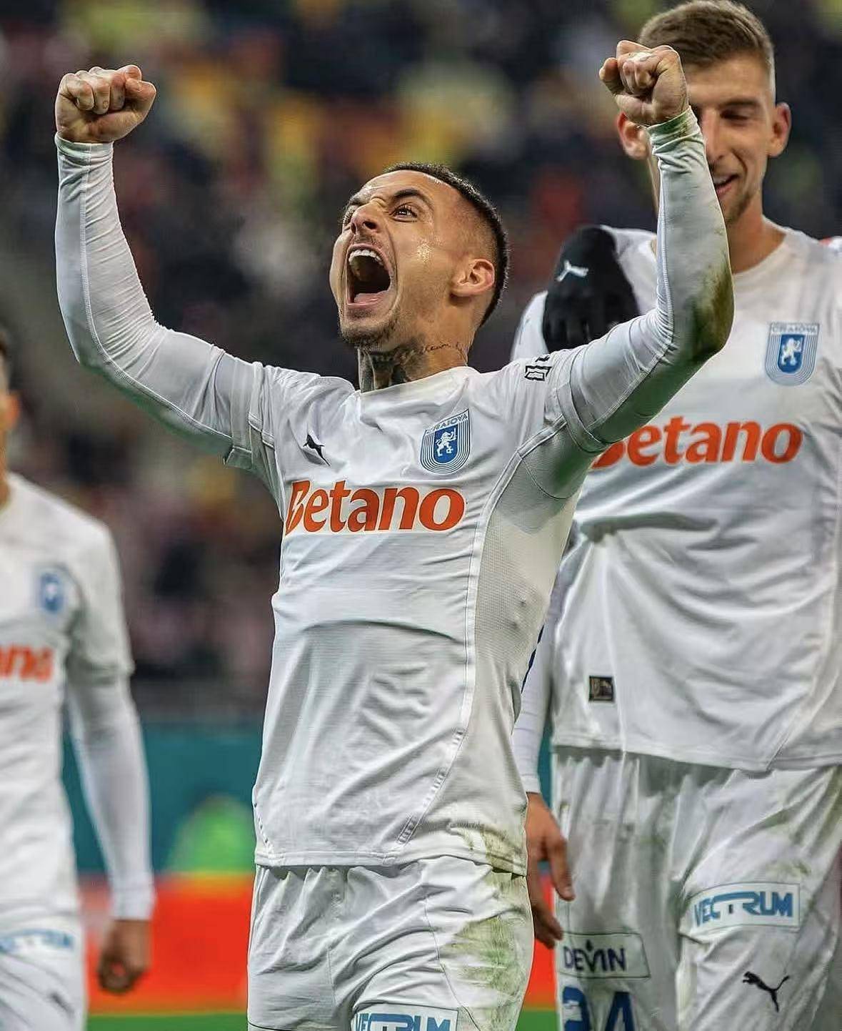 包含尼斯主场2-1战胜圣埃蒂安,豪华前锋组合带领球队取得胜利的词条 包含尼斯主场2-1战胜圣埃蒂安,豪华前锋组合带领球队取得胜利的词条