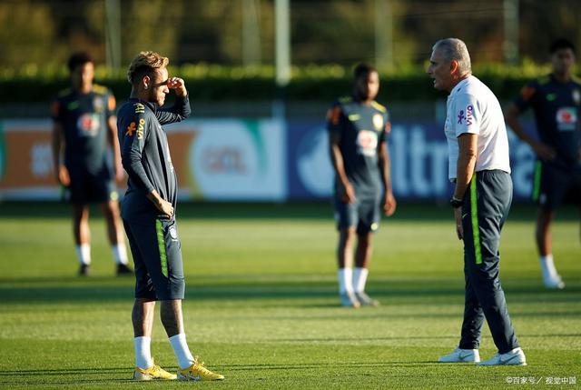 南美洲巨人巴西轻取巴拉圭破门 南美洲巨人巴西轻取巴拉圭破门