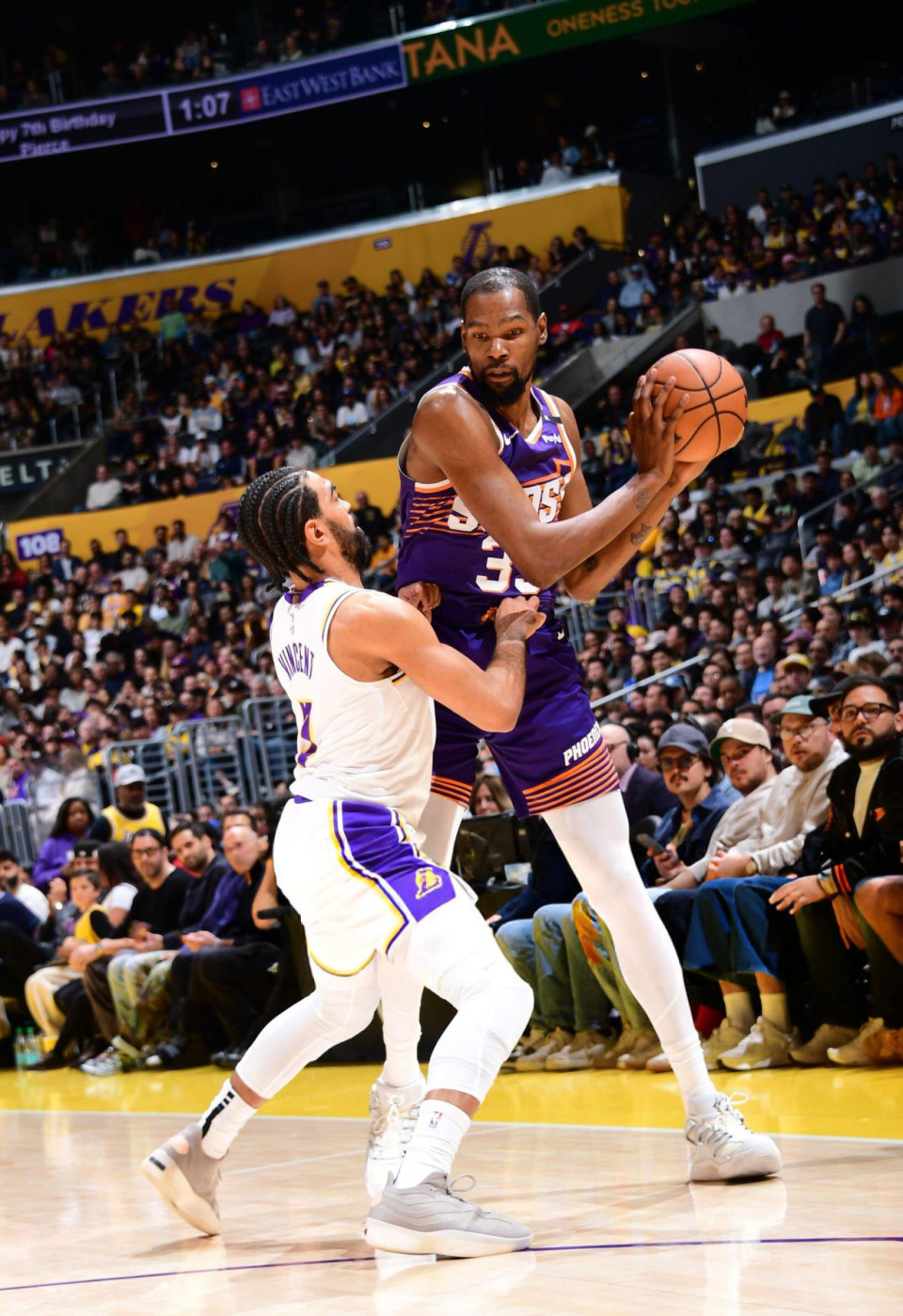 开云体育官网-太阳惨败湖人遭三连败的简单介绍