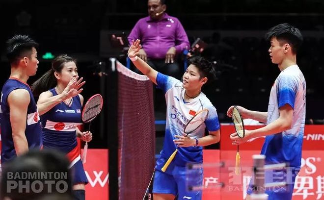 印尼队翻盘丹麦队,黄鸭组合刷新纪录 印尼队翻盘丹麦队,黄鸭组合刷新纪录