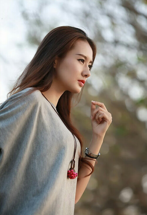 开云体育登录-F1年度争冠之夜，当赛车手如弗拉霍维奇般完美掌控节奏