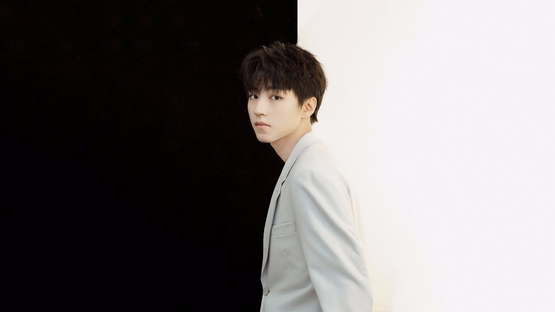 开云APP-不只是得分，拉文如何用智慧与节奏，点燃森林狼的胜利火种？