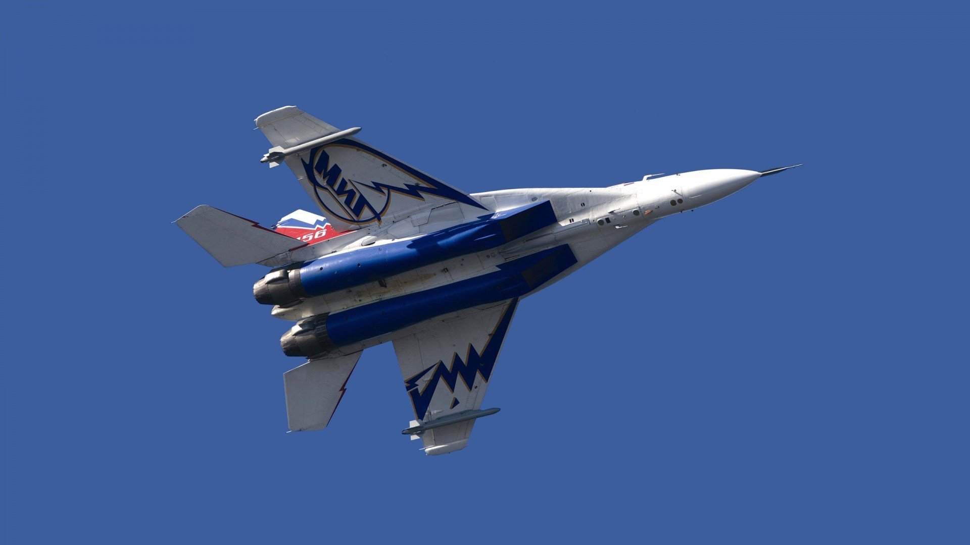 开云APP-逆境狂澜，马赛惊天逆转尼斯，通往荣耀之路铸就欧冠新传奇