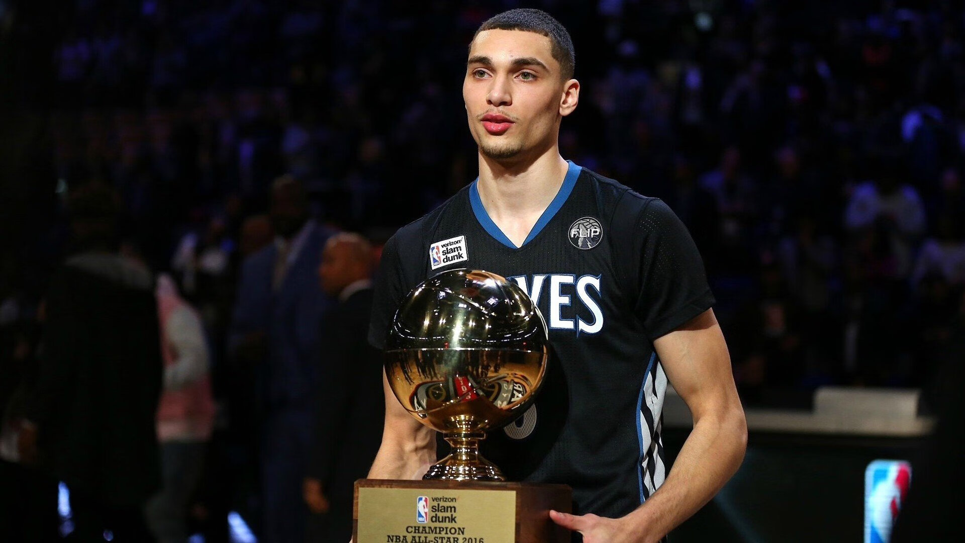 开云平台-西决生死战之夜，当嘘声化为欢呼，卢卡库从地狱爬回天堂