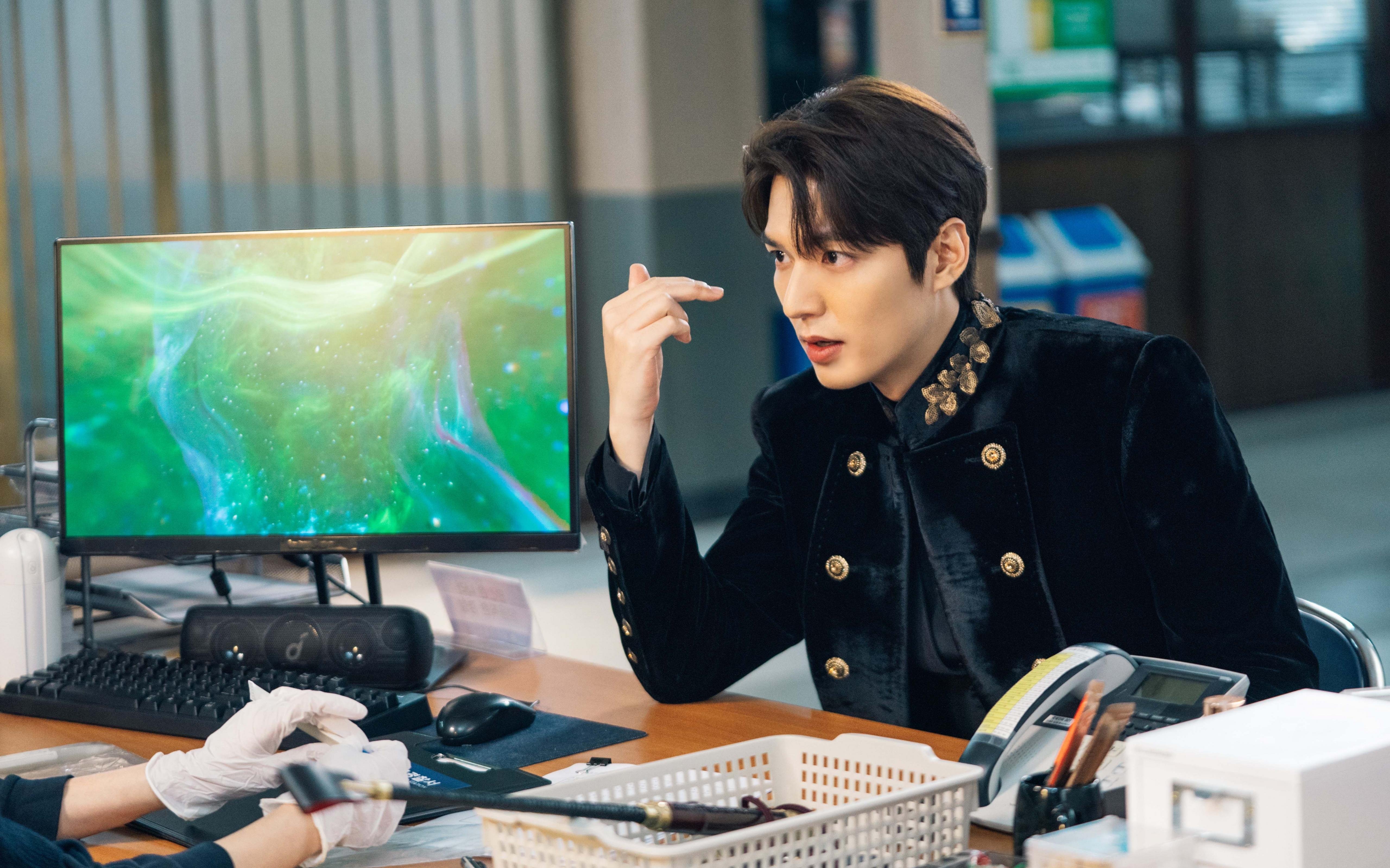 跨界风暴,公牛淘汰老鹰晋级,杜兰特在西甲国家德比中化身关键先生