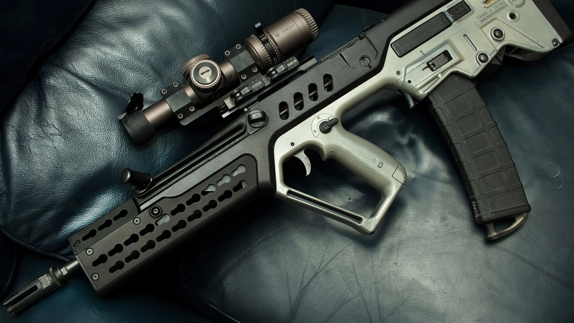 聚光灯下,暗影之中,内马尔的大舞台与乌拉圭的节奏牢笼